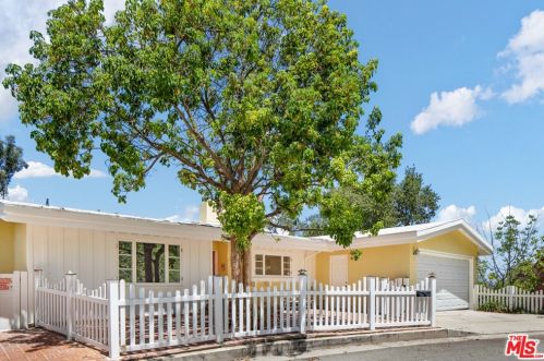 4027 Milaca Pl, Van Nuys, CA 91423-4422