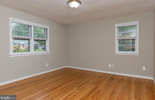 7209 Lamar Dr, Springfield VA  22150-3129 exterior