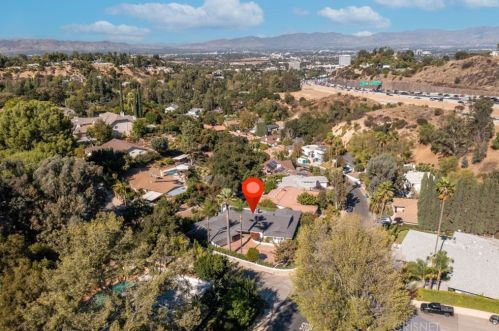 3701 Royal Woods Dr, Van Nuys CA  91403-4217 exterior