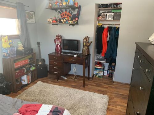 516 Liberty Pl, Hobart IN 46342-4659 exterior