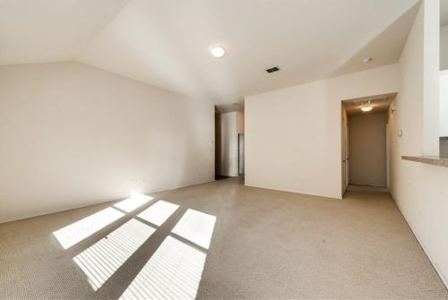 1125 Castle Springs Rd, Fort Worth TX  76134-4933 exterior