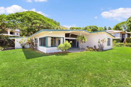 2024 Manoa Rd, Honolulu HI  96822-2120 exterior