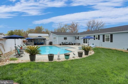 716 Paradise Rd, Aberdeen MD  21001-1613 exterior