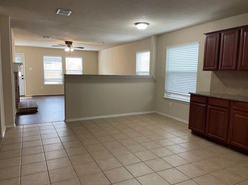 7520 Almondale Dr, Fort Worth TX  76131-5102 exterior