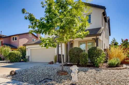 9668 Sea Cliff Way, Elk Grove, CA 95758-7131