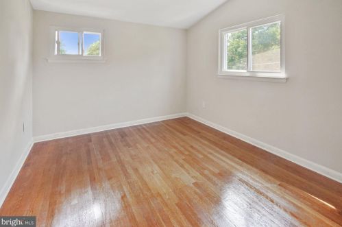 11413 Fairoak Dr, Silver Spring MD 20902-3137 exterior