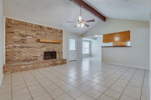 6317 Beetle Dr, Fort Worth TX  76148-3653 exterior