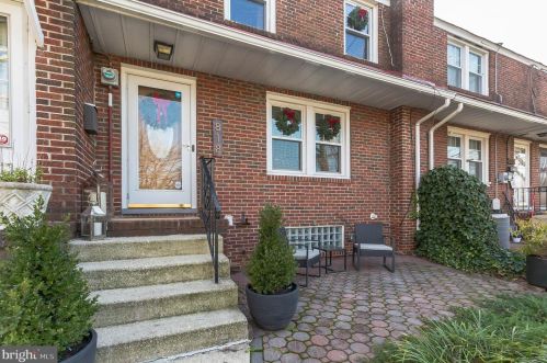 818 Harrison Ave, Camden, NJ 08107-2319