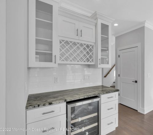 19 Sturgis Rd, Lavallette NJ 08735-2843 exterior