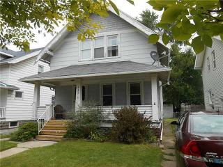 623 Colima Dr, Toledo, OH 43609-1727