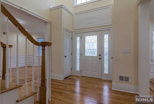 270 Mahwah Rd, Mahwah, NJ 07430-1438