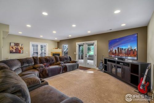 1327 Hilltop Cir, Fort Collins CO  80550-3335 exterior