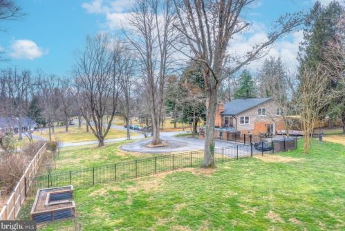 14600 Fairacres Rd, Silver Spring MD  20905-4432 exterior