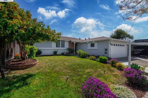 31333 Oakhill Way, Hayward, CA 94544-7551