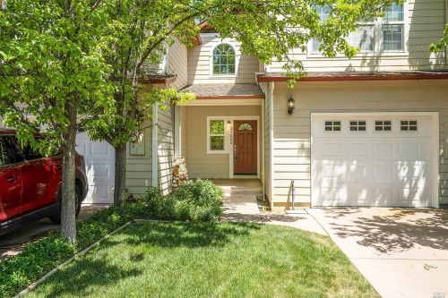 21084 Santa Clara Rd, Middletown, CA 95461-9701