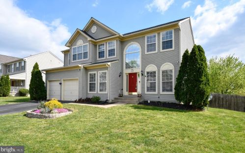 16 Little Oak Rd, Fredericksburg, VA 22405-1824