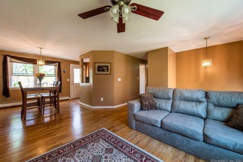 833 Long Cove Rd, Gales Ferry, CT 06335-1950