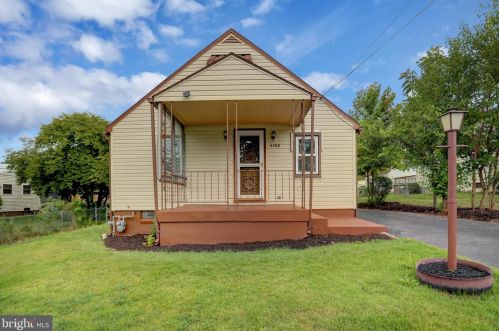 4708 Crown Ave, Harrisburg, PA 17109-3126