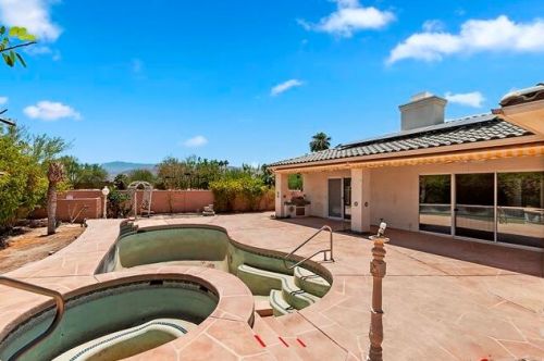 2 Victoria Falls Dr, Rancho Mirage, CA 92270-1616
