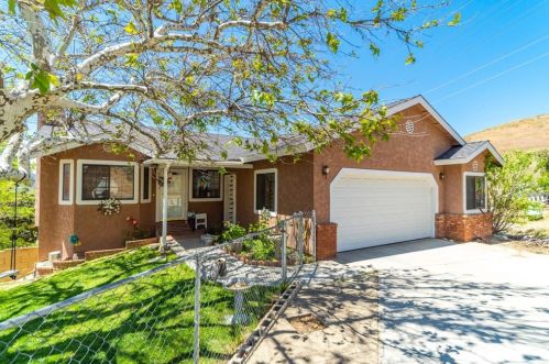 13320 Mason Hill Rd, Leona Valley, CA 93532-1230