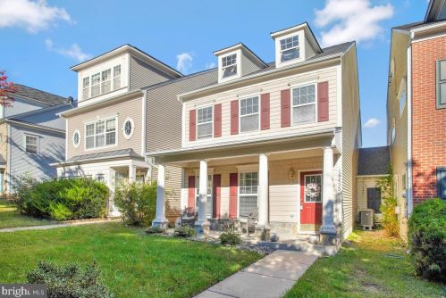 16455 Kenneweg Ct, Woodbridge, VA 22191-6352