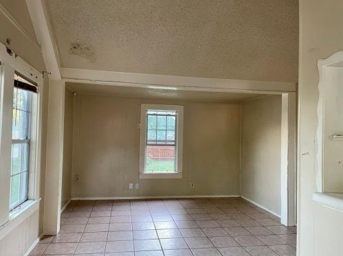 3021 Murphy St, Fort Worth TX  76111-4243 exterior