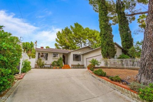 3951 Los Olivos Ln, Glendale, CA 91214-1629