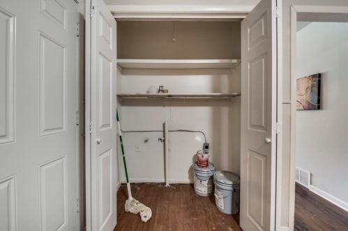 8332 Carrick St, Fort Worth TX  76116-6818 exterior