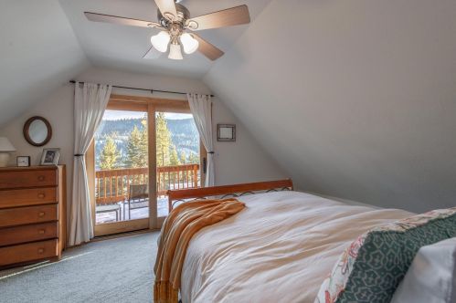 14405 Denton Ave, Truckee CA  96161-3612 exterior