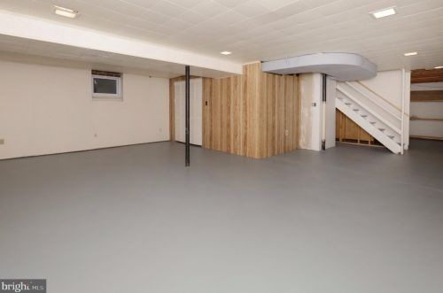 7099 Game Lord Dr, Springfield VA  22153-1312 exterior