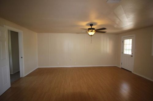 137 Lostrocco St, Angleton TX  77515-9345 exterior