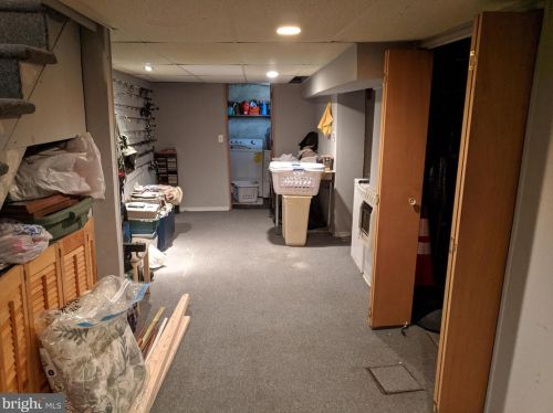 6043 Keystone St, Philadelphia PA 19135-2814 exterior