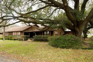 106 Kay St, Mont Belvieu, TX 77535
