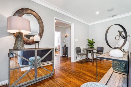 1428 Andenes Dr, Glendale CA  91208-1911 exterior