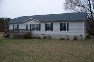 235 Weatherall Dr, Montross, VA 22520-4156