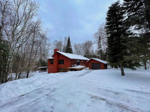 900 2nd St, Lutsen, MN 55604-2201