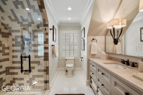 2990 Margaret Mitchell Dr, Atlanta GA  30327-1708 exterior