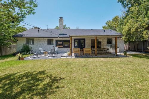 5407 Claymoor Dr, Austin TX  78723-4808 exterior