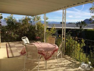 43 Country Club Dr, Palm Desert CA  92260-6411 exterior