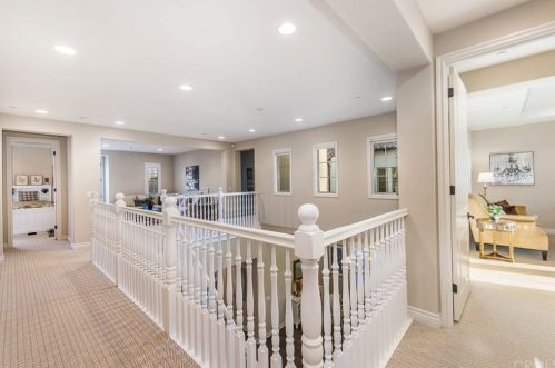 18 Shadybend, Irvine CA  92602-0844 exterior