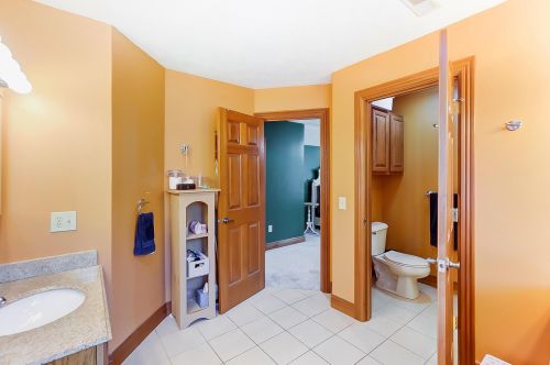 5253 Hearthstone Dr, Springfield OH  45502-8364 exterior