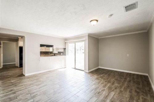 1008 Collins Rd, Richmond TX 77469-2745 exterior