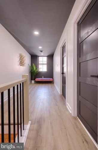 18 Walnut St, Lancaster PA  17602-4924 exterior