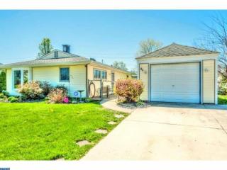 94 Indian Creek Dr, Levittown PA  19057-2224 exterior