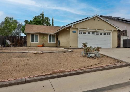 8648 Castano Ln, El Cajon, CA 92021-2128