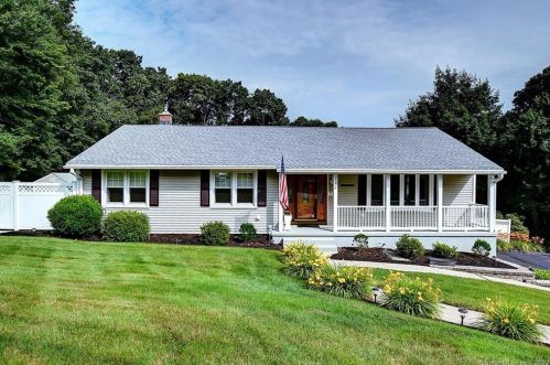 208 Juniper Ridge Dr, Waterbury, CT 06708-1912