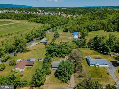 481 Cranes Gap Rd, Carlisle PA  17013-9602 exterior