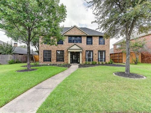 4009 Crestwood Dr, Carrollton TX  75007-1646 exterior