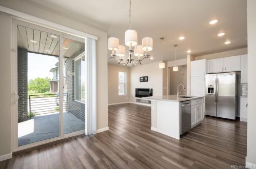 14665 Belleview Dr, Aurora CO 80015-4157 exterior