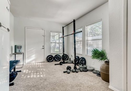 6462 Camp Bowie Blvd, Fort Worth TX  76116-4337 exterior